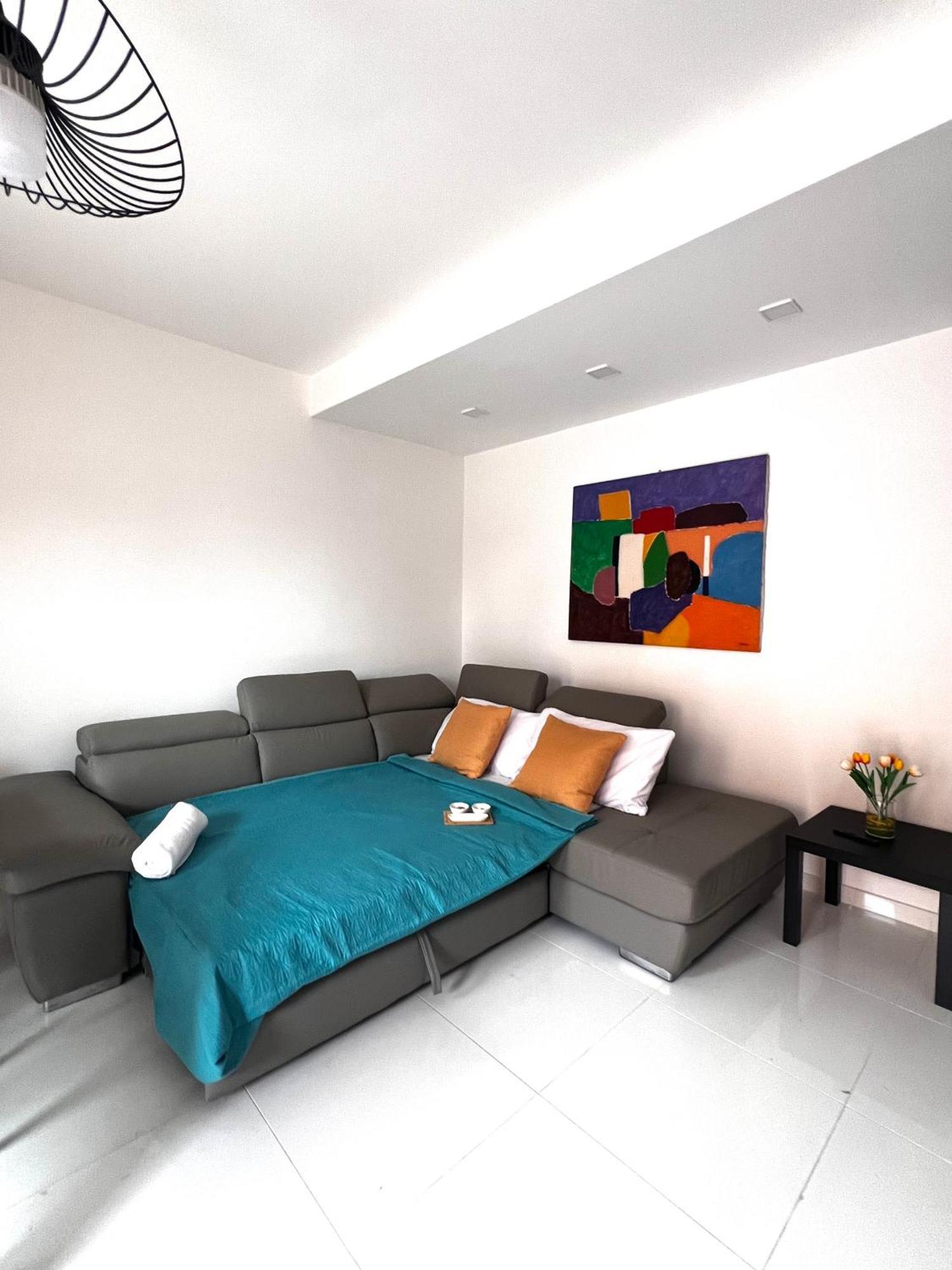 Roma Airport Sky Apartments Fiumicino Exteriér fotografie